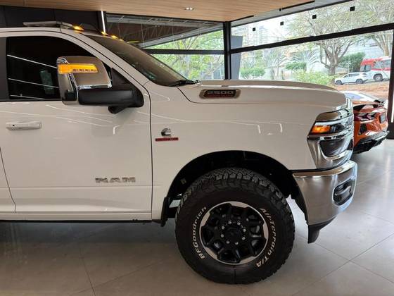 RAM 2500 6.7 I6 TURBO DIESEL LARAMIE CD 4X4 AUTOMÁTICO RAM 2500 6.7 I6 TURBO DIESEL LARAMIE CD 4X4 AUTOMÁTICO